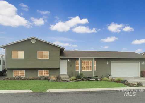 1830 Birch Dr, Lewiston, ID 83501