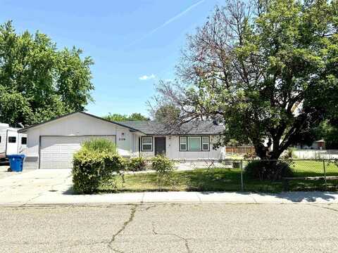 2104 S Chestnut St, Nampa, ID 83686