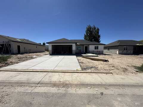 917 E 23rd Ave, Jerome, ID 83338