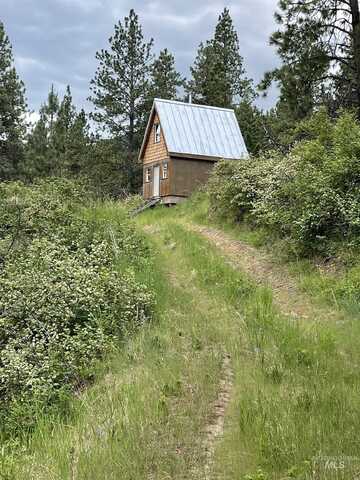 1221 Shady Lane, De Smet, ID 83824