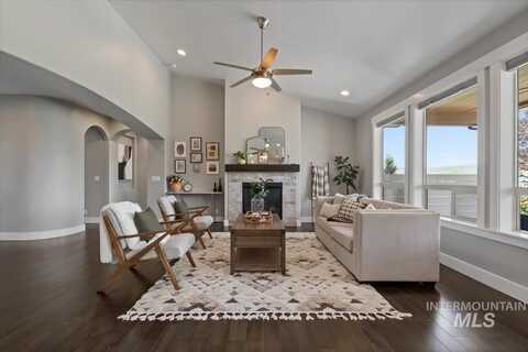 18611 N Silver Tree Way, Eagle, ID 83714