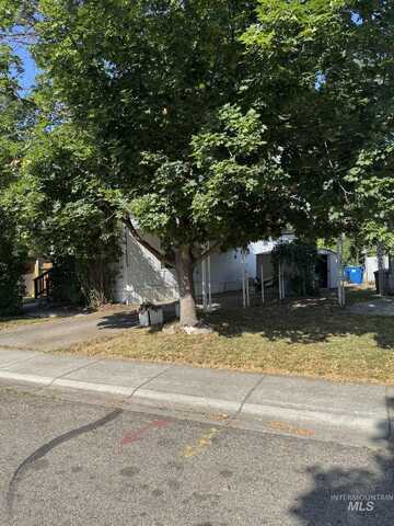 2951 Helen, Boise, ID 83705