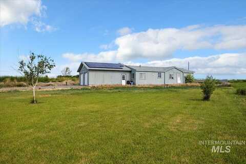 798 W 100 S, Paul, ID 83347