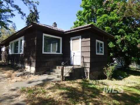402 4th Street, Juliaetta, ID 83535