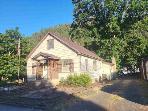 607 Michigan Avenue, Orofino, ID 83544