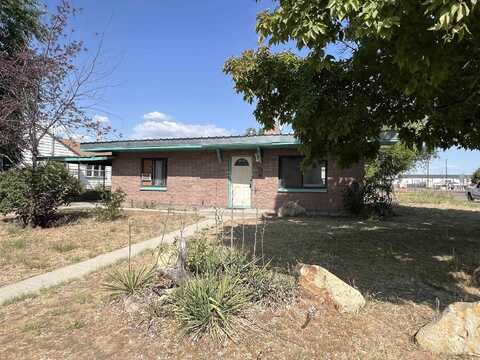 510 NW 1st St, Ontario, OR 97914