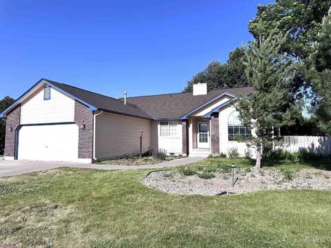 1710 N Haskett, Mountain Home, ID 83647