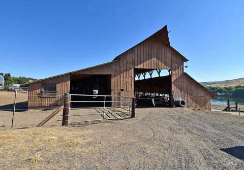 3317 Clemans Road, Clarkston, WA 99403