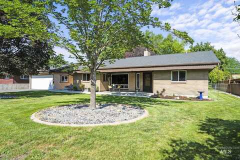 2115 Washington Ave, Caldwell, ID 83605