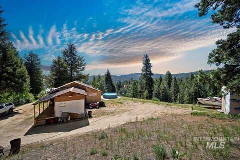 35 Ridgetop Dr, Boise, ID 83716
