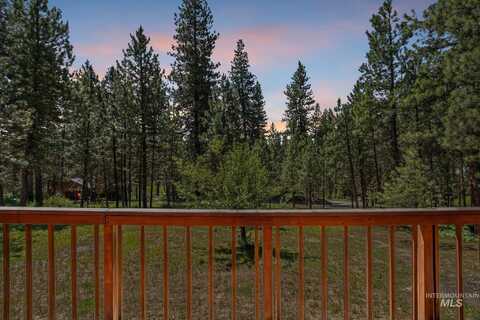 4 Pinon Way, Idaho City, ID 83631