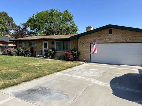 1423 Holly Dr, Twin Falls, ID 83301