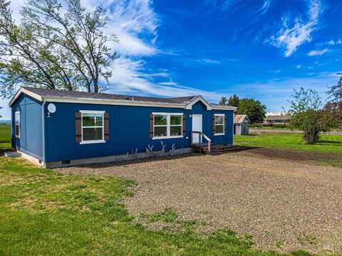 12798 King Rd, Kendrick, ID 83537