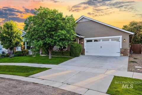 102 S Streamleaf, Star, ID 83669