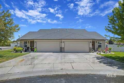 909 Arrow Wood Ct, Twin Falls, ID 83301