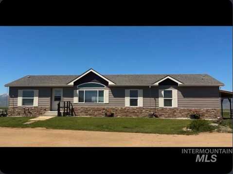 16 E 300 S, Fairfield, ID 83327
