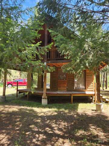 1616 E River Dr., Featherville, ID 83647