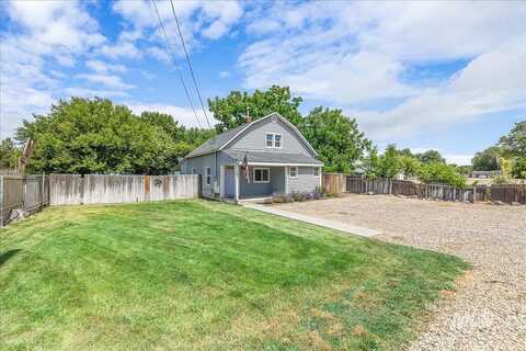 723 4th Ave N, Nampa, ID 83687