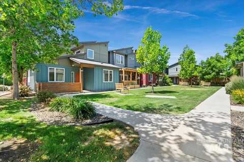 3626 N Kay Ln, Garden City, ID 83714