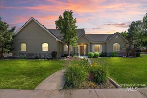 551 N Hannah Pl, Star, ID 83669