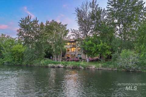 3612 N Prospect Way, Garden City, ID 83714