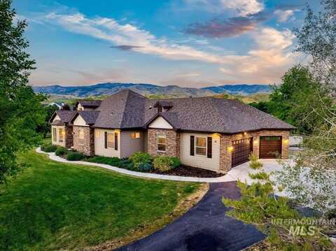 26 Hill Creek Road, Horseshoe Bend, ID 83629