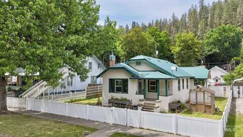 620 Brown Ave, Orofino, ID 83544
