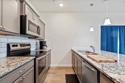 2312 E Spice Loop, Nampa, ID 83687