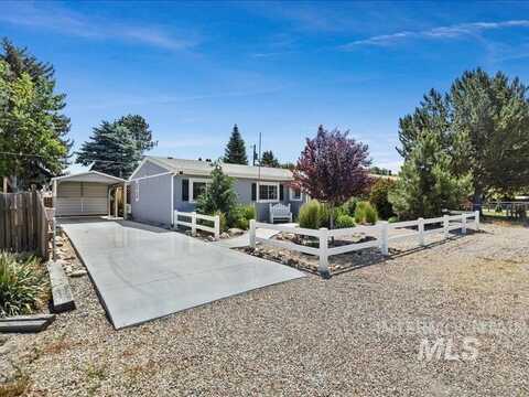 412 Elder Ave, Middleton, ID 83644