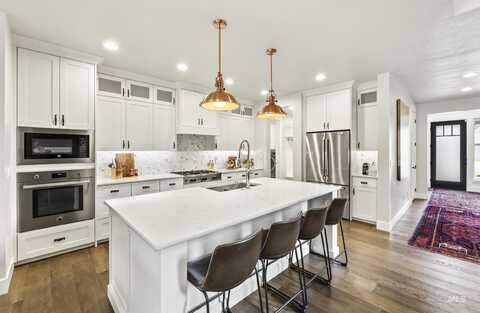 5739 N Portsmouth Ave, Boise, ID 83714