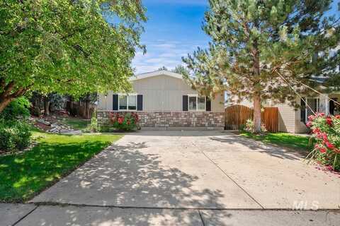 4591 S Trails End Ln, Boise, ID 83716