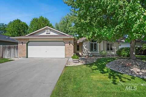 7709 N Matlock Ave, Boise, ID 83714