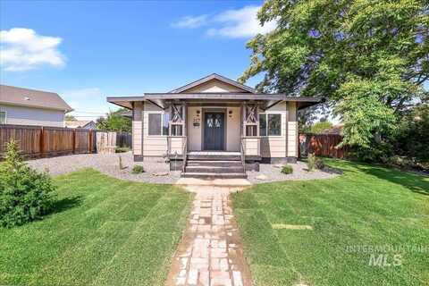 327 Adams St, Twin Falls, ID 83301