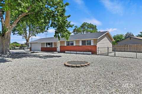 406 N Pine St, Emmett, ID 83617