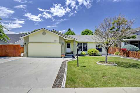 6319 S Universal Ave, Boise, ID 83709
