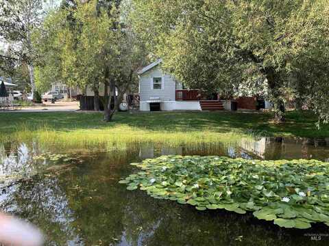 514 E13 Sawyer St, Cascade, ID 83611
