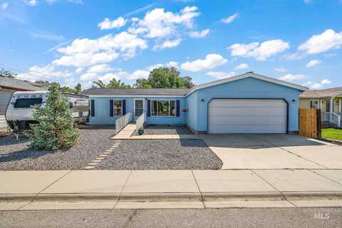 1320 American Ln, Emmett, ID 83617