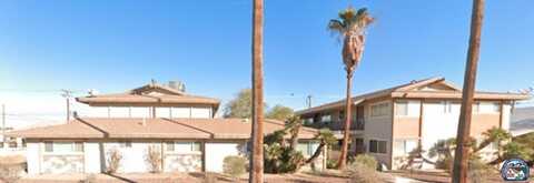 682 W Holt Ave, El Centro, CA 92243