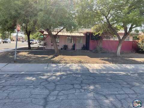 722 N Preston Dr, Calexico, CA 92231