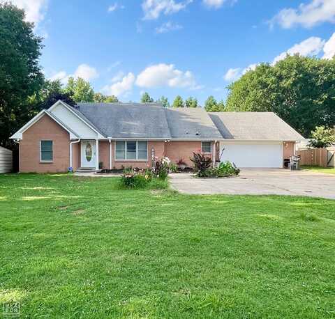 2303 Wood Street, Jonesboro, AR 72401