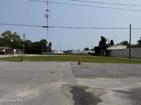 911 Lejeune Boulevard, Jacksonville, NC 28540