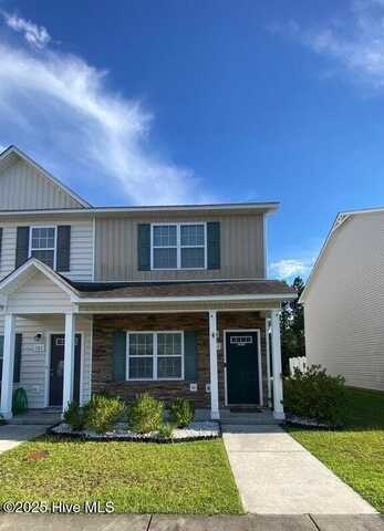 522 Oyster Rock Lane, Sneads Ferry, NC 28460