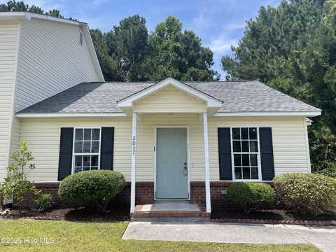 2037 Brandymill Lane, Jacksonville, NC 28546