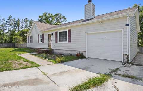608 Calabash Drive, Hubert, NC 28539