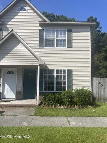 201 Mesa Lane, Jacksonville, NC 28546