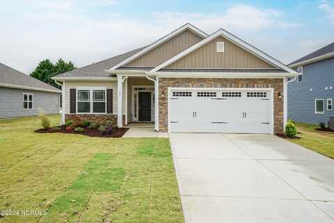 708 Greenwich Place, Richlands, NC 28574