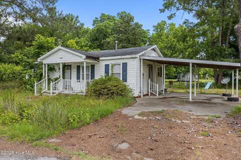 1020 Draper Drive, Robersonville, NC 27871