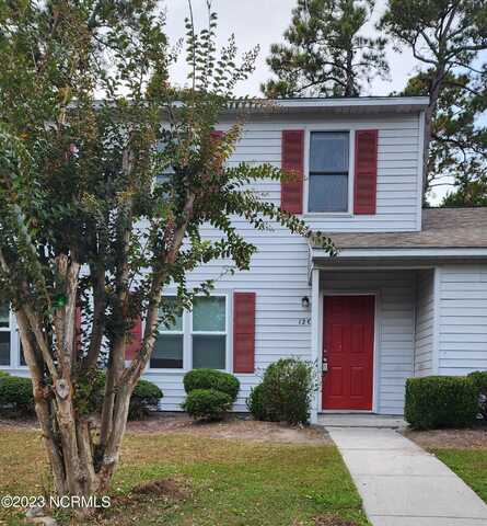 12 Port West Court, Swansboro, NC 28584