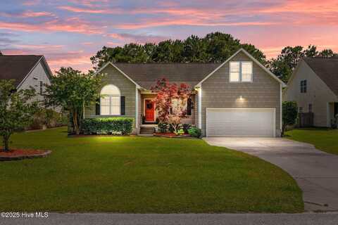 134 Leeward Lane, Hampstead, NC 28443