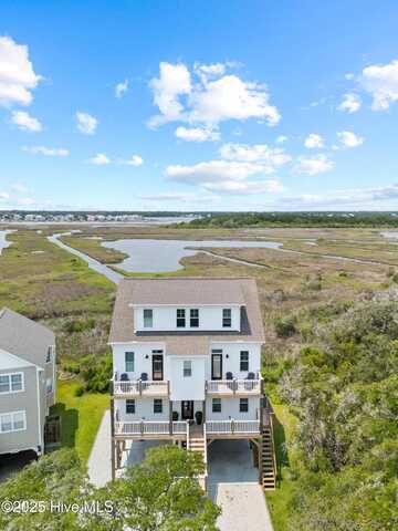 310 Bay Circle, North Topsail Beach, NC 28460